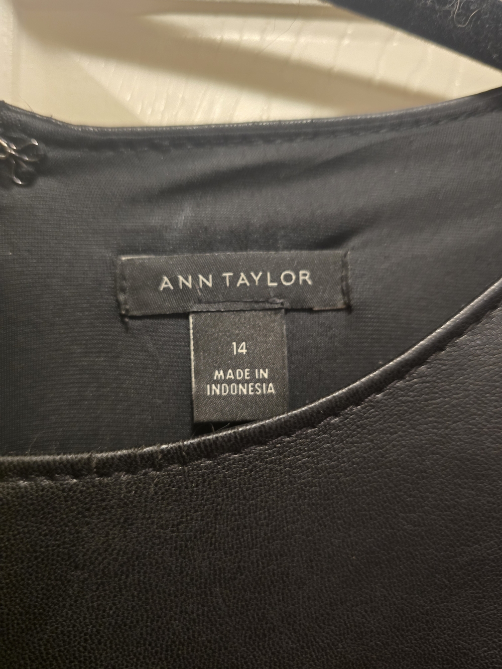 Ann Taylor Women's Black Jeans - Classic Fit
